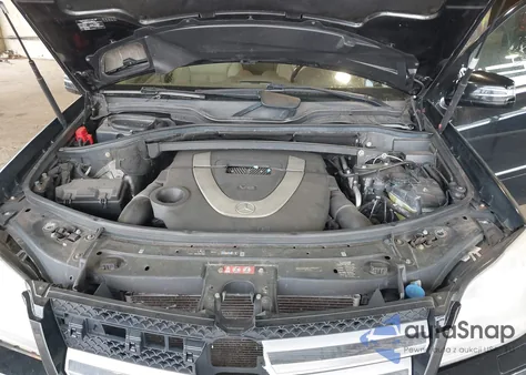 2011 Mercedes-Benz Gl 450 4Matic z USA, uszkodzony, nr VIN 4JGBF7BE4BA665159